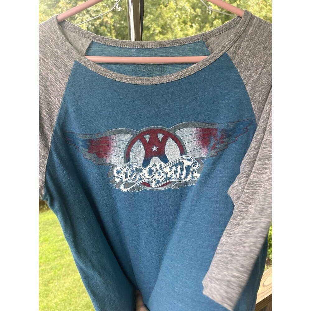 Aerosmith Top Knit Shirt Large Gray Blue 3/4 Sleeve Crew Neck Graphic Cropped